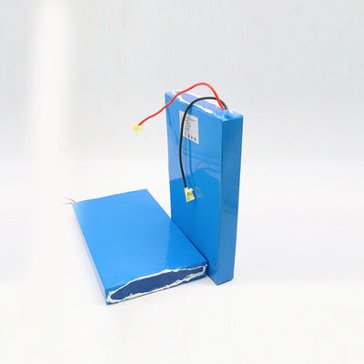 32700 4S8P 12.8V 30Ah Lifepo4のリチウム電池のパックの優秀なカレンダーの生命